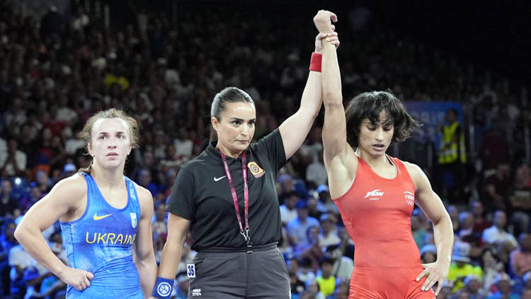 Paris Olympics 2024: पेरिस ओलंपिक में बिना गोल्ड के भारत का अभियान समाप्त, विनेश के मेडल का फैसला 13 अगस्त को 3