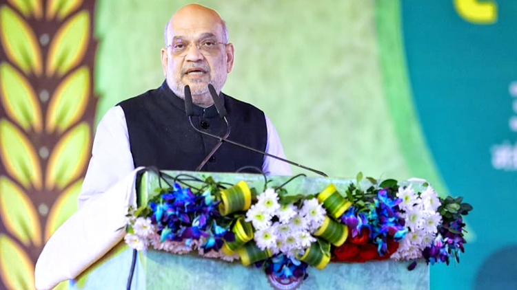 ‘कृषक सम्मेलन’ में शामिल हुए अमित शाह बोले- विकसित बन रहा है रीवा, प्राकृतिक खेती और गौ संवर्धन का दिलाया संकल्प