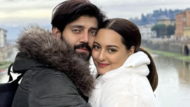 सोनाक्षी सिन्हा