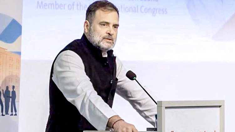 विदेशी मंच से मोदी सरकार पर राहुल गांधी का हमला, चुनावी प्रक्रिया और संस्थाओं पर उठाए सवाल