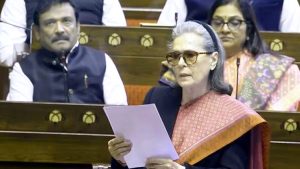 सोनिया गांधी का सरकार से सवाल- आशा और आंगनवाड़ी वर्कर्स के लिए क्या करेंगे?