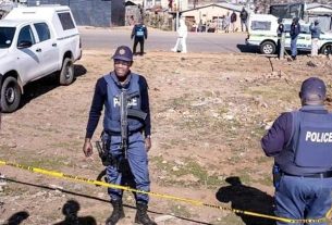 द. अफ्रीका : पब में अंधाधुंध गोलीबारी