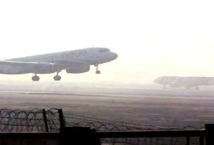 दिल्ली एयरपोर्ट पर कोहरे का कहर : सैकड़ों फ्लाइट्स कैंसल, यात्री परेशान