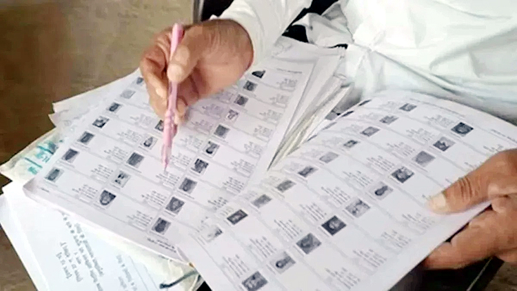 चुनाव आयोग : एमपी की एसआईआर मसौदा सूची जारी, 42 लाख से अधिक मतदाताओं के नाम कटे