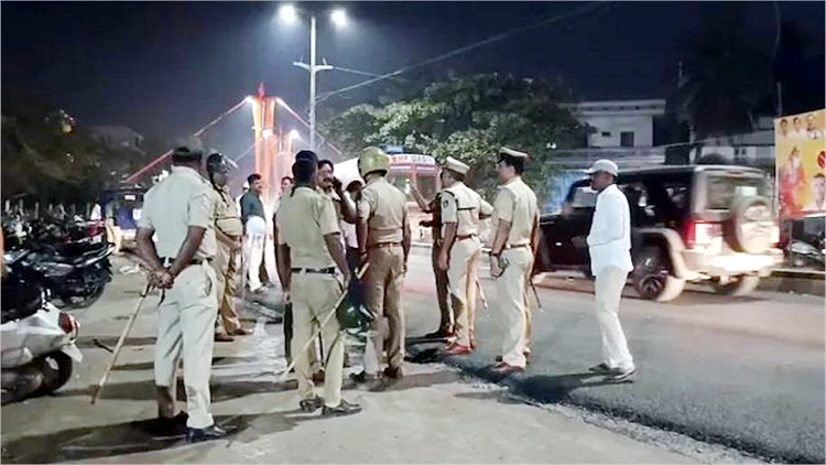 बल्लारी में राजनीतिक झड़प को लेकर दो गुटों में हुआ विवाद, एक की मौत