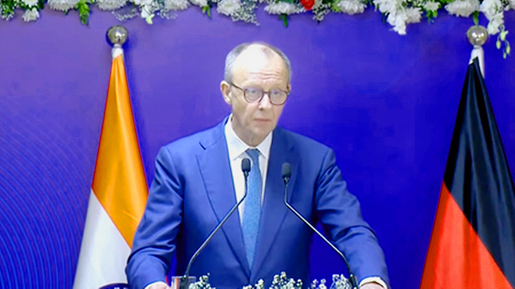 जर्मन चांसलर ने भारत-ईयू समझौते पर कहा, 'महाशक्तियों' के लिए यह साथ आने का अवसर