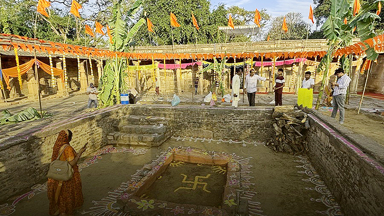 मध्य प्रदेश : धार भोजशाला में एक साथ होगी पूजा और नमाज, वसंत पंचमी से पहले आया सुप्रीम कोर्ट का फैसला