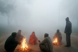 कड़ाके की सर्दी का कहर : एमपी में पारा 2.7डिग्री , उत्तराखंड में -21डिग्री ; कोहरे से 12 ट्रेनें लेट