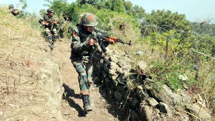 जम्मू-कश्मीर में एलओसी पर पाकिस्तान ने फिर किया सीजफायर उल्लंघन, भारतीय सेना सतर्क