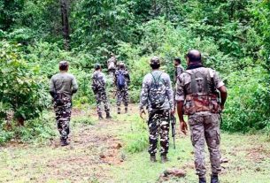 छत्तीसगढ़ में सुरक्षा कर्मियों और नक्सलियों के बीच मुठभेड़, 12 से अधिक नक्सली मारे गए