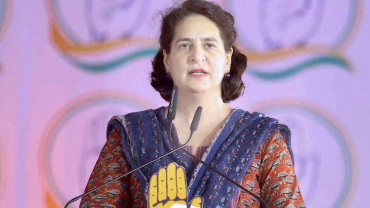 कांग्रेस ने पांच राज्यों के लिए उम्मीदवार चयन समितियों का किया गठन, प्रियंका गांधी को असम की जिम्मेदारी