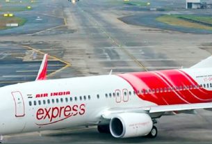 एयर इंडिया एक्सप्रेस का विमान 17 चक्कर काटने के बाद दिल्ली डायवर्ट, कई फ्लाइट्स प्रभावित