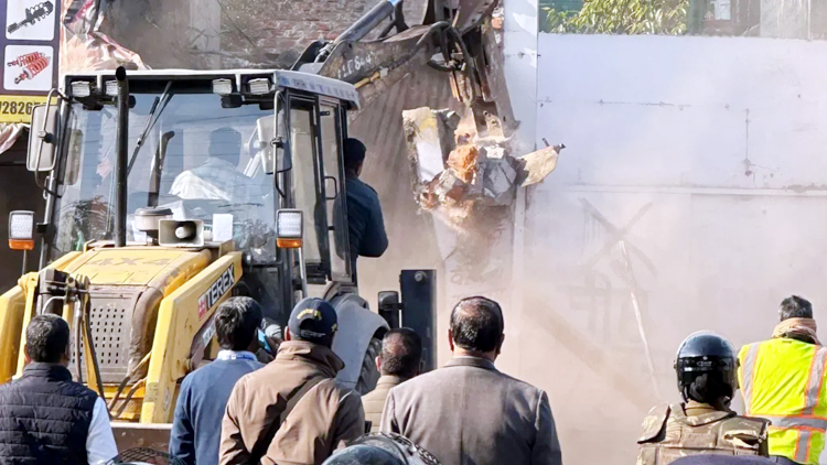 एमपी में भोपाल में बेघर हो सकते हैं 1.30 लाख लोग, होगा बुलडोजर एक्शन