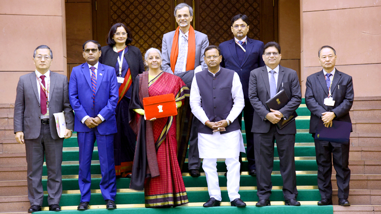 केंद्रीय बजट 2026-2027 : प्वाइंट्स में समझें केंद्रीय बजट की मुख्य बातें... कहां खर्च होगा कितना पैसा