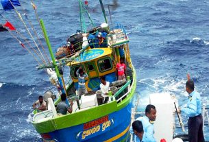 श्रीलंका नौसेना ने पाक जलडमरूमध्य में तमिलनाडु के 22 मछुआरों को किया गिरफ्तार : सीएम स्टालिन ने केंद्र से मांगी मदद