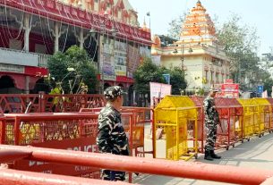 दिल्ली में आतंकी हमले का अलर्ट : लाल किले समेत धार्मिक-ऐतिहासिक जगहों की सिक्योरिटी बढ़ाई