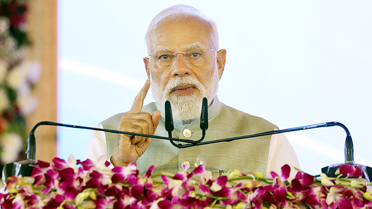 प्रधानमंत्री नरेंद्र मोदी