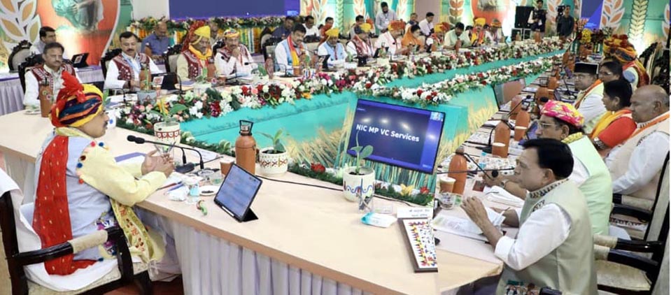 जनजातीय अंचलों की पगडंडियों तक मोहन सरकार