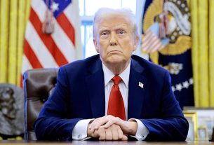 डोनाल्ड ट्रंप