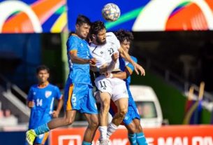 सेमीफाइनल का कटाया टिकट