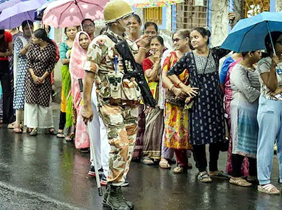 बंपर वोटिंग