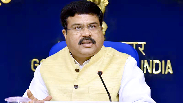 शिक्षा मंत्री धर्मेंद्र प्रधान