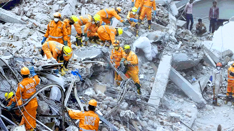 Delhi Saket Building Collapse