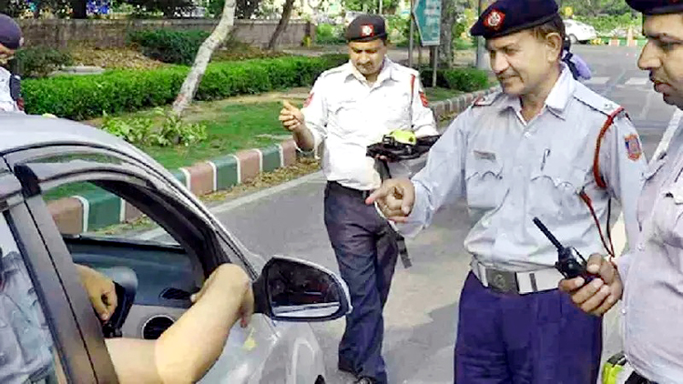 ट्रैफिक नियम