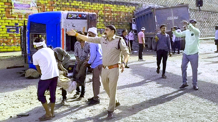 Katni Bus Accident