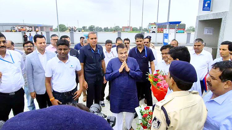 Nitin Gadkari