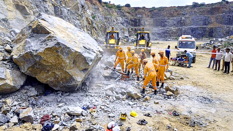 Bengaluru quarry collapse
