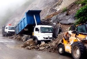 उत्तराखंड में भूस्खलन
